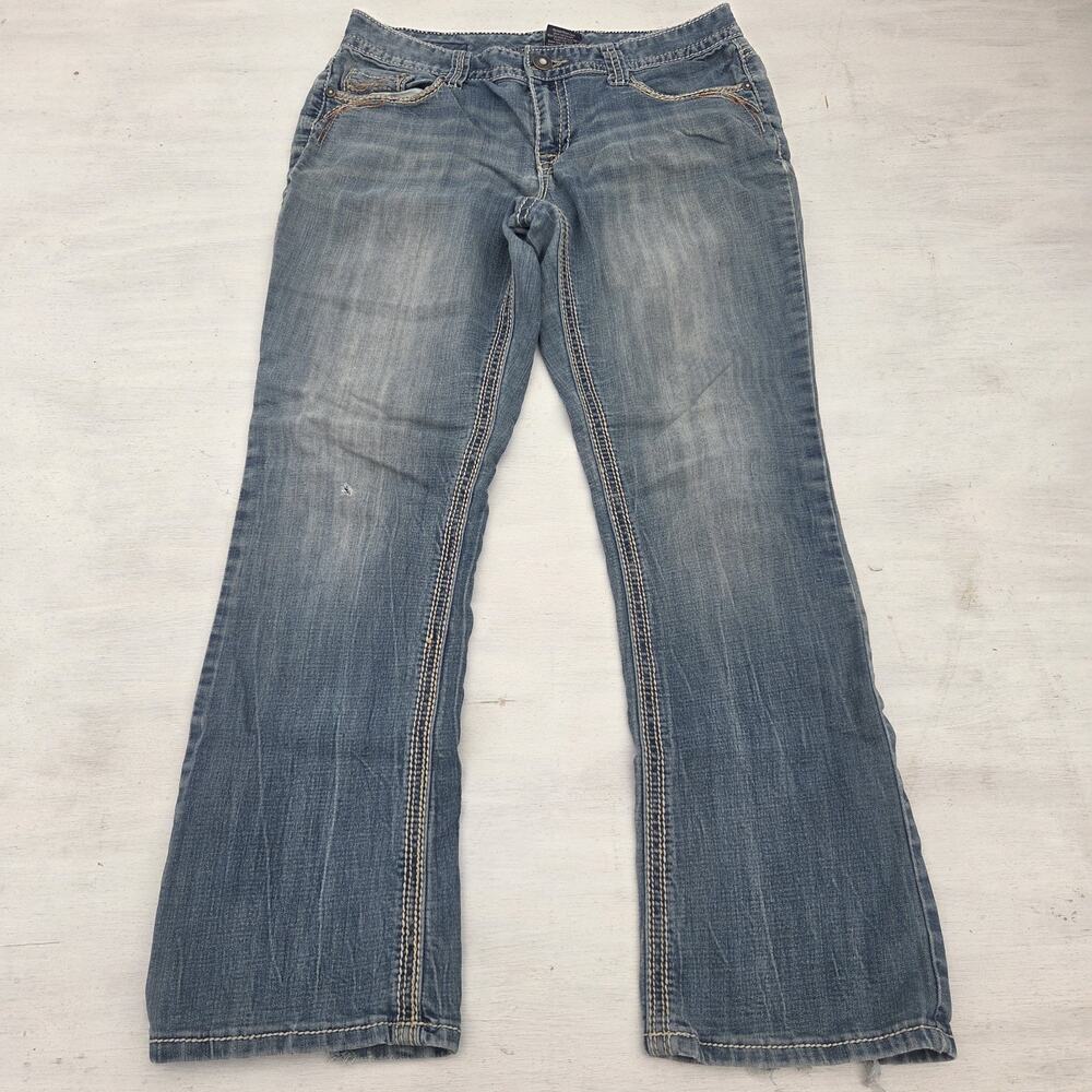 Rhythm in Blues Women's Size 8 Short Distressed Blue Jeans Distressed